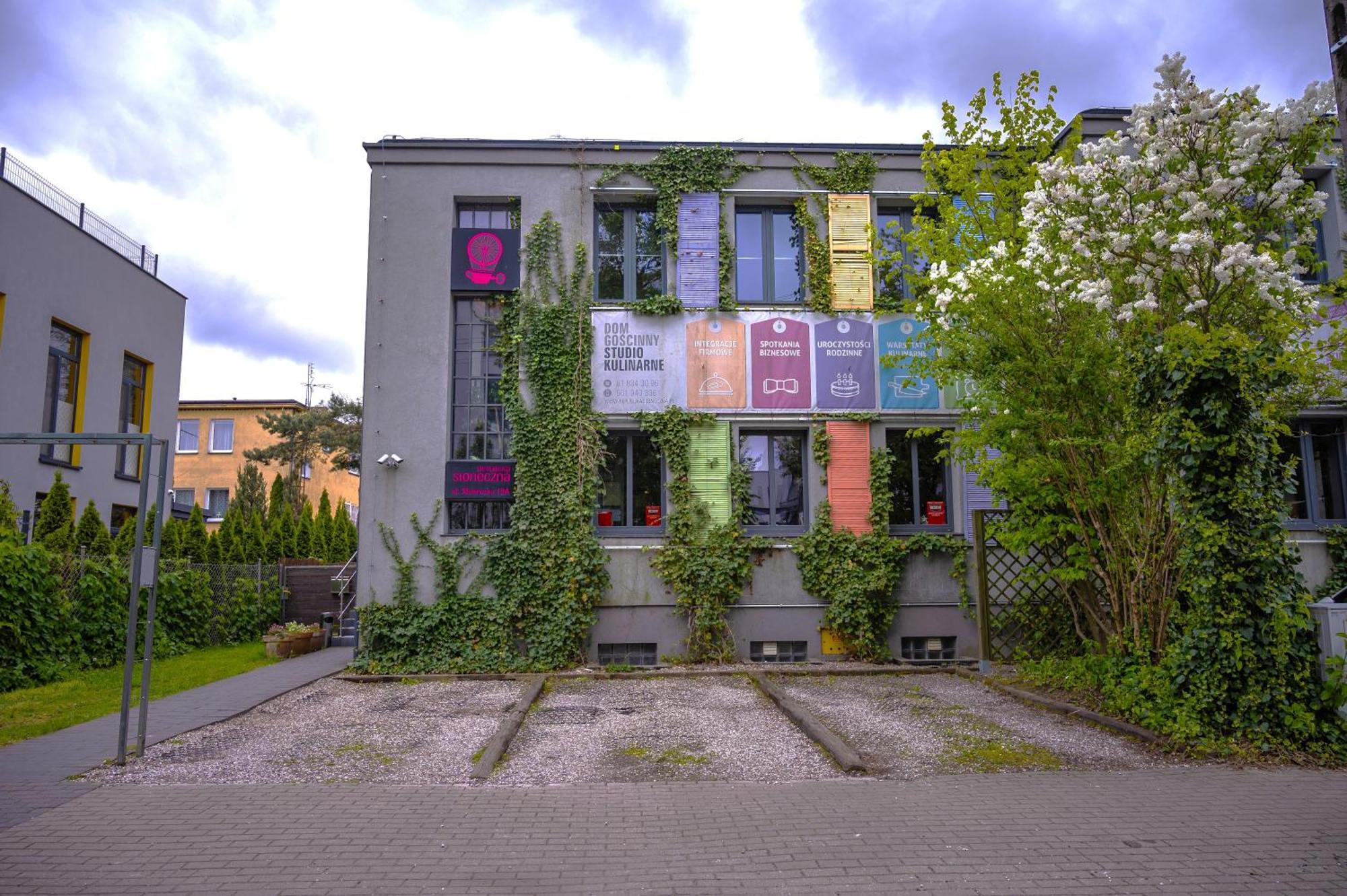 Republika Sloneczna Panzió Poznań Kültér fotó